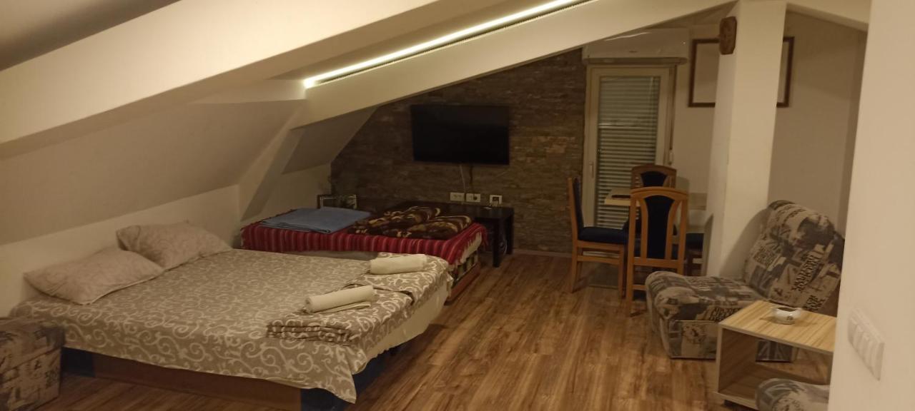 Athos Apartments Ni Esterno foto
