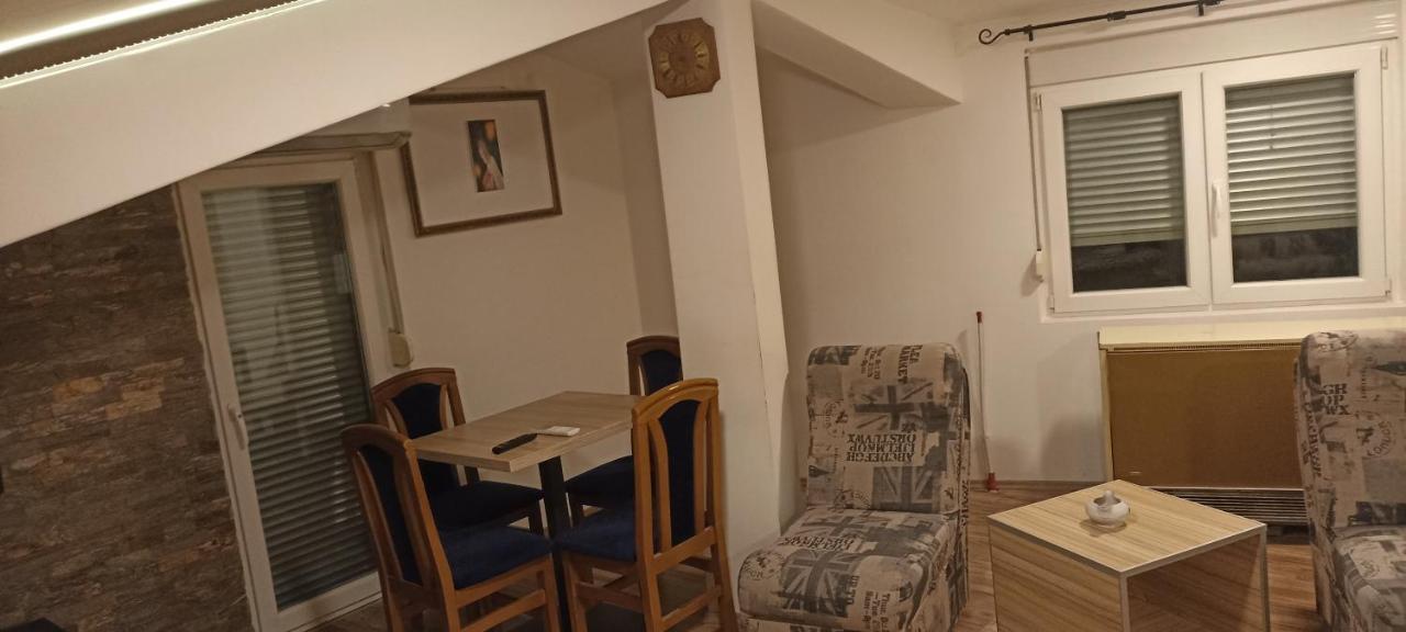 Athos Apartments Ni Esterno foto