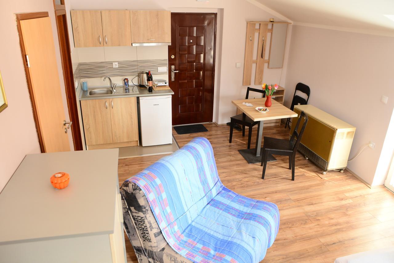 Athos Apartments Ni Esterno foto