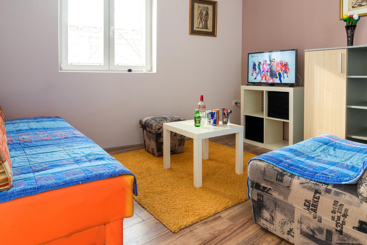 Athos Apartments Ni Esterno foto