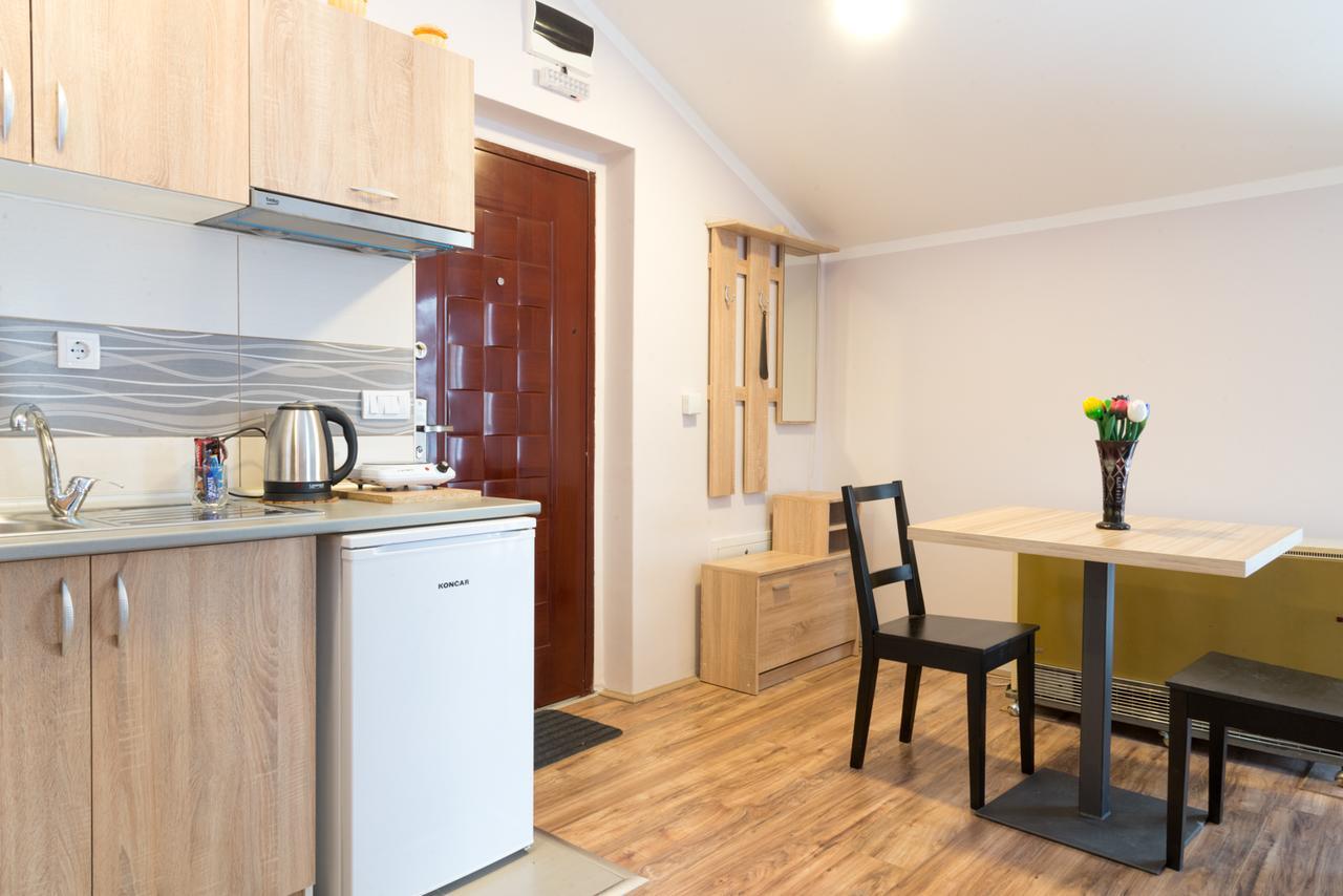 Athos Apartments Ni Esterno foto
